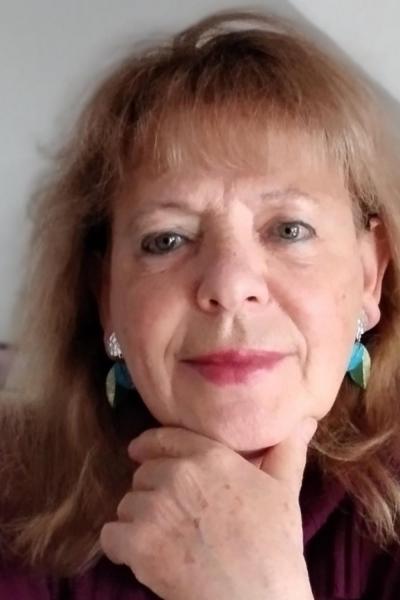 Annette Deon Tosoni